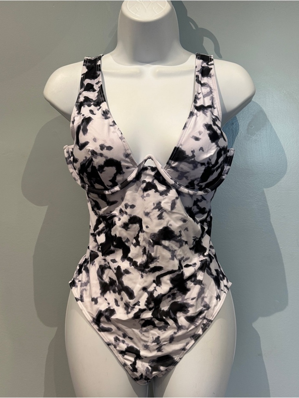 Black & White Marble Print One-Piece Swimsuit Medium NWOT